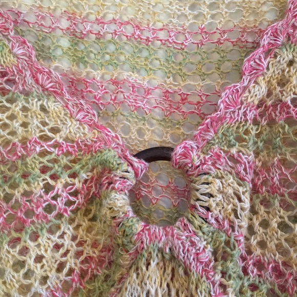 Super cute sweater - Picture 3 of 3